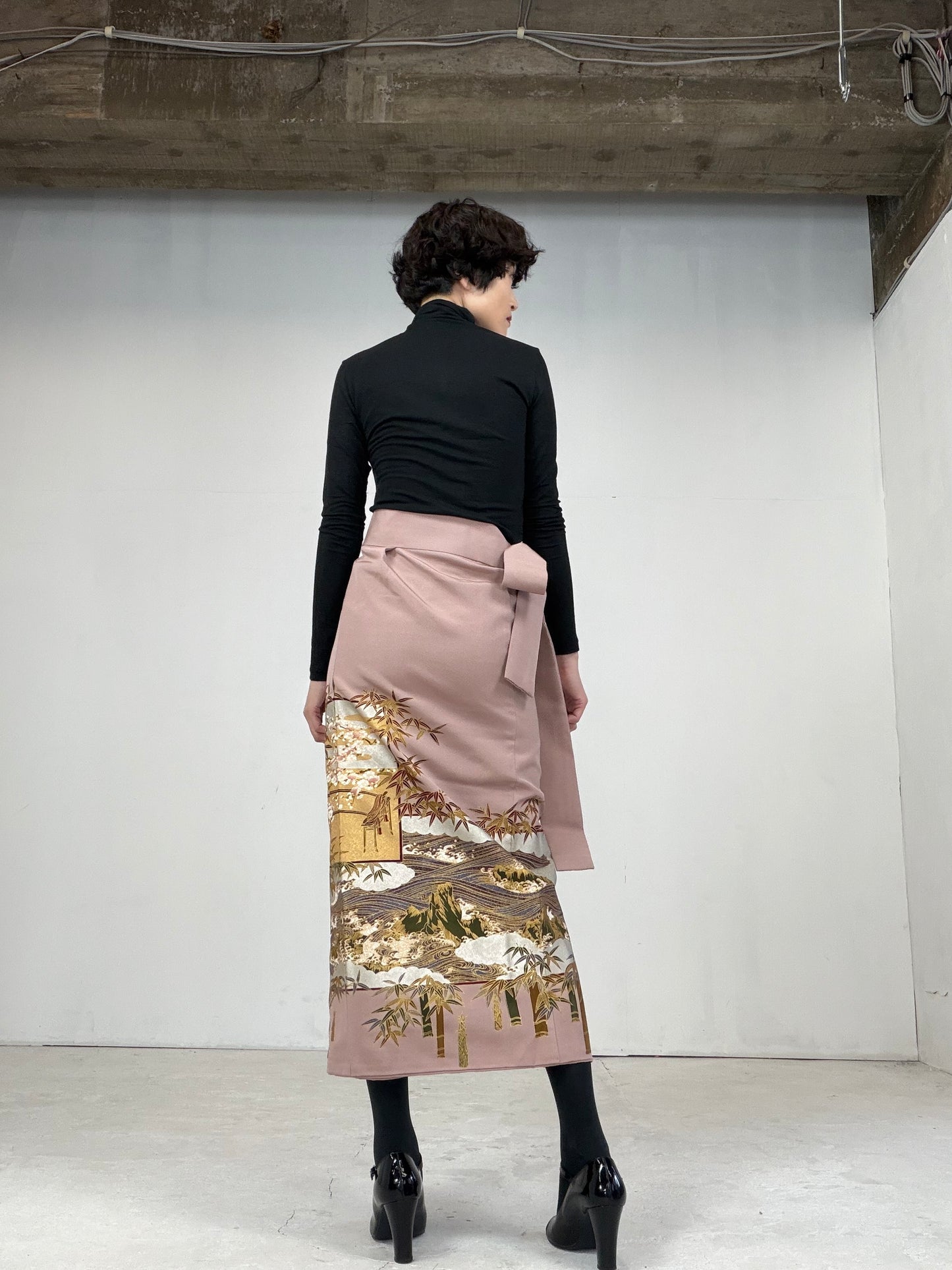 IROTOME SKIRT UPCYCLED FROM JAPANESE KIMONO "108"