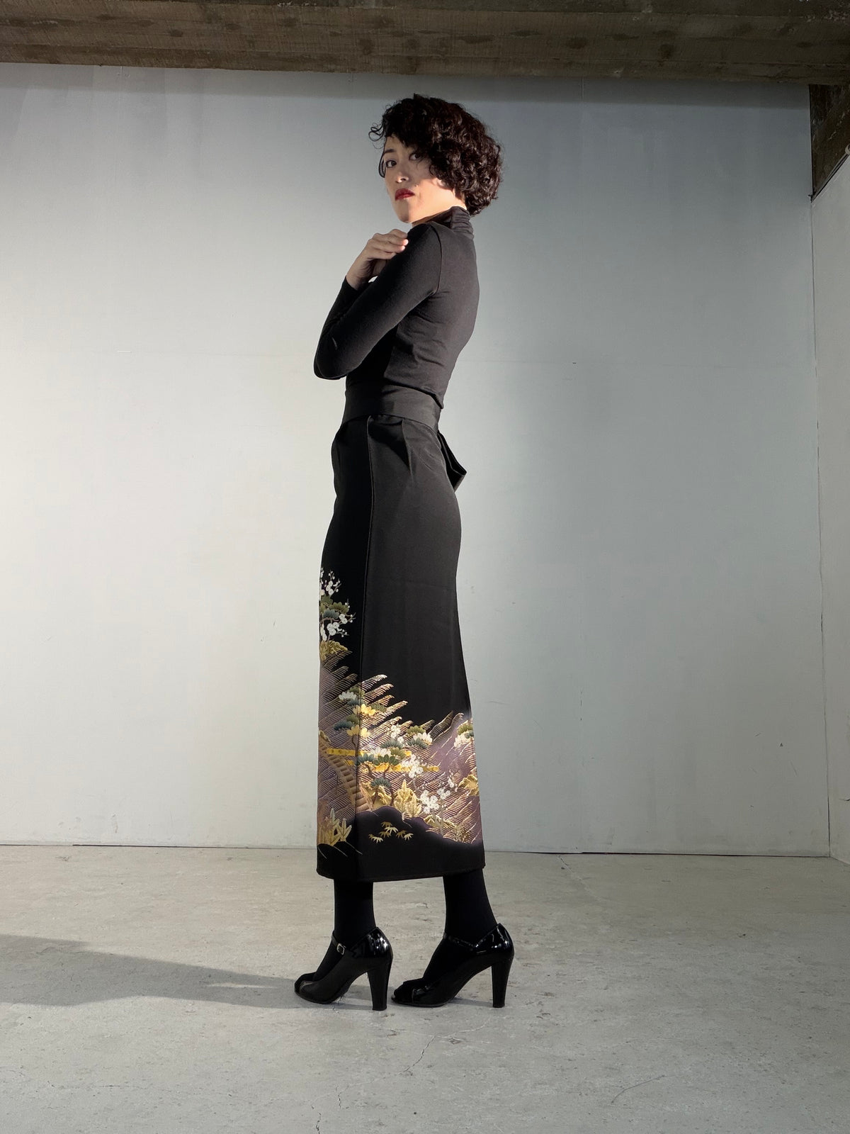EDO-ZUMA SKIRT UPCYCLED FROM JAPANESE KIMONO "EDO071"