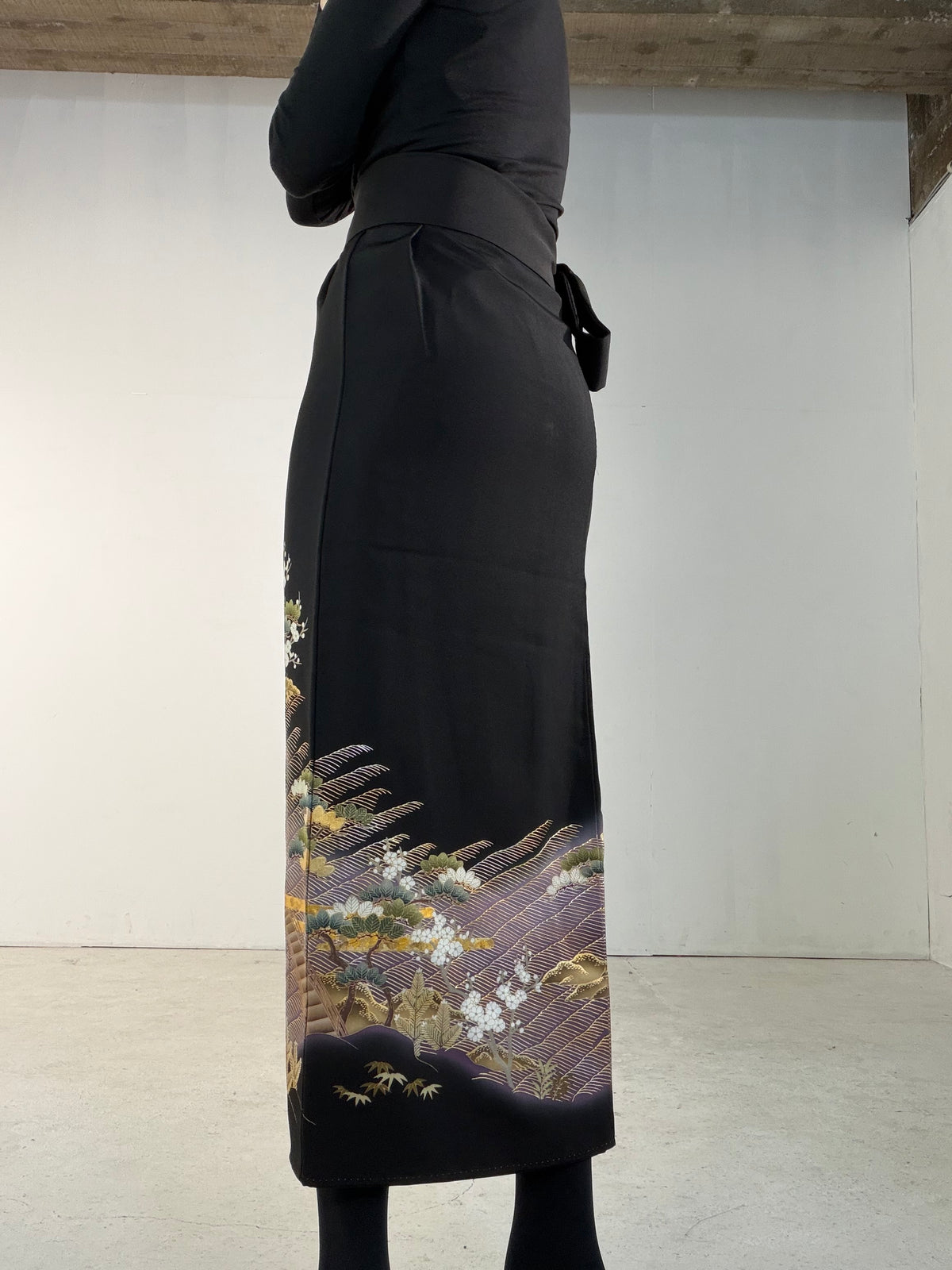 EDO-ZUMA SKIRT UPCYCLED FROM JAPANESE KIMONO "EDO071"