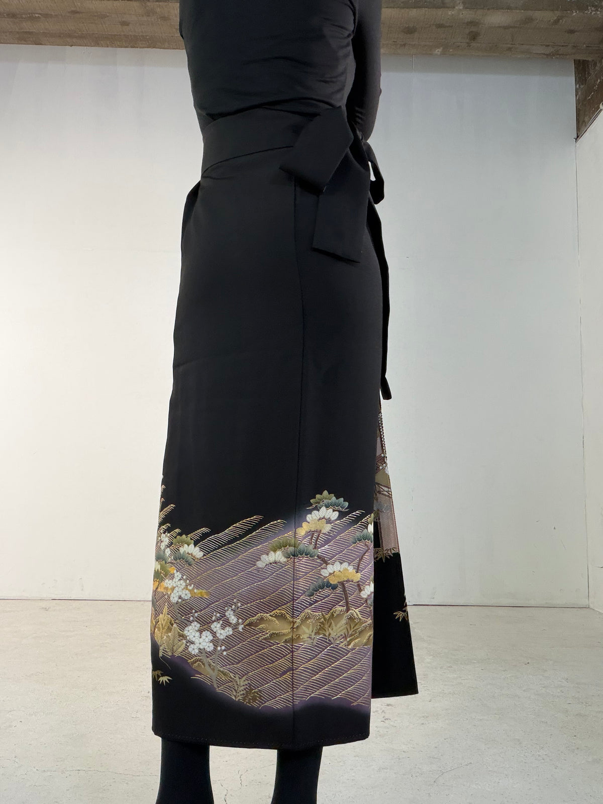 EDO-ZUMA SKIRT UPCYCLED FROM JAPANESE KIMONO "EDO071"