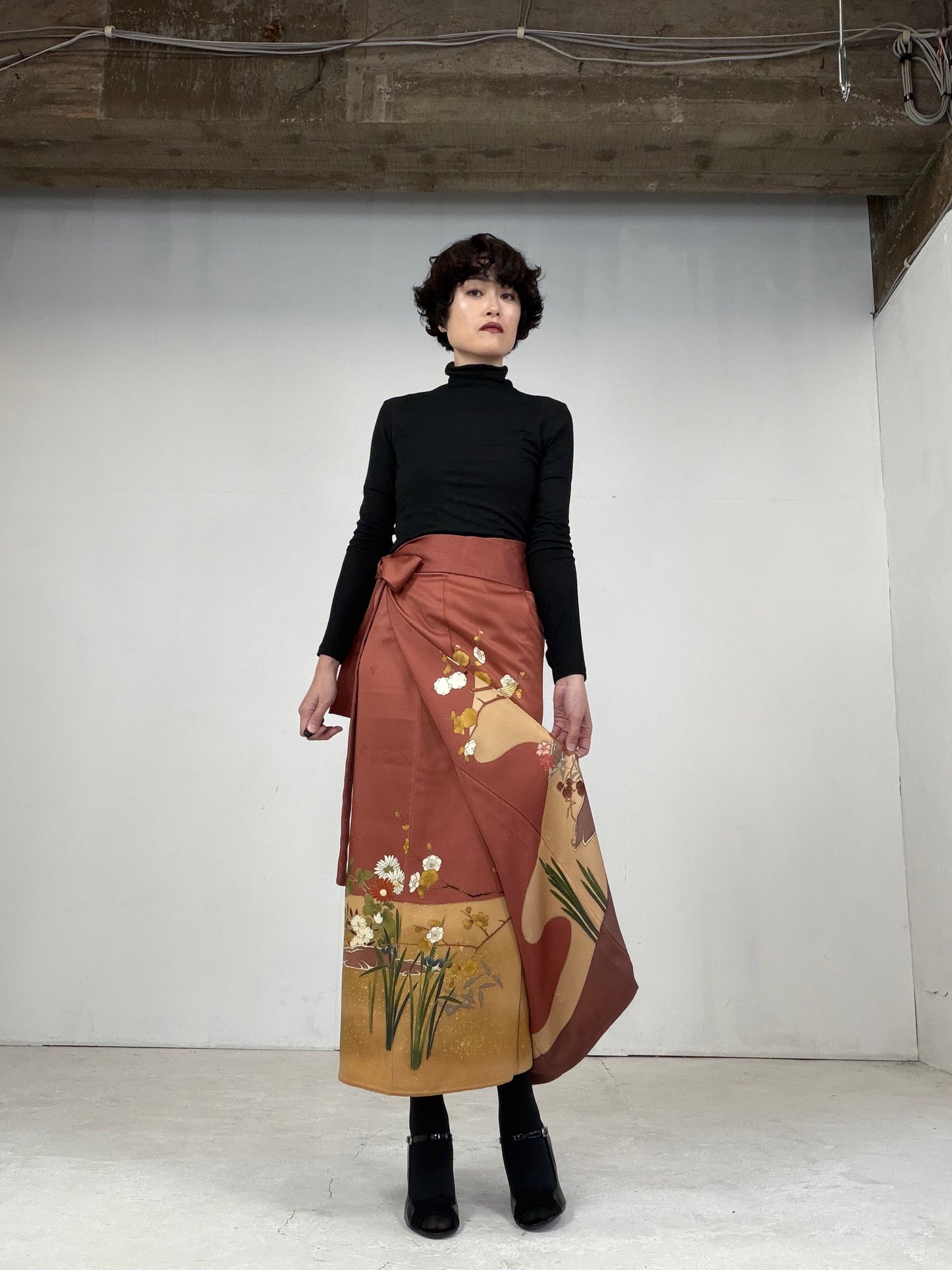 IROTOME SKIRT UPCYCLED FROM JAPANESE KIMONO "107"