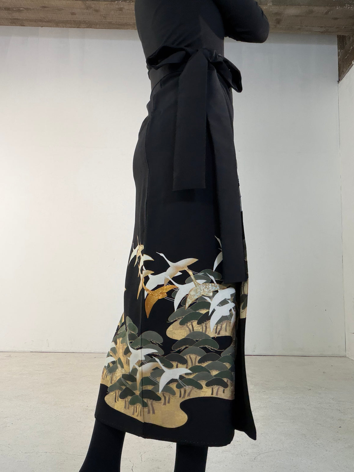 EDO-ZUMA SKIRT UPCYCLED FROM JAPANESE KIMONO "EDO069"