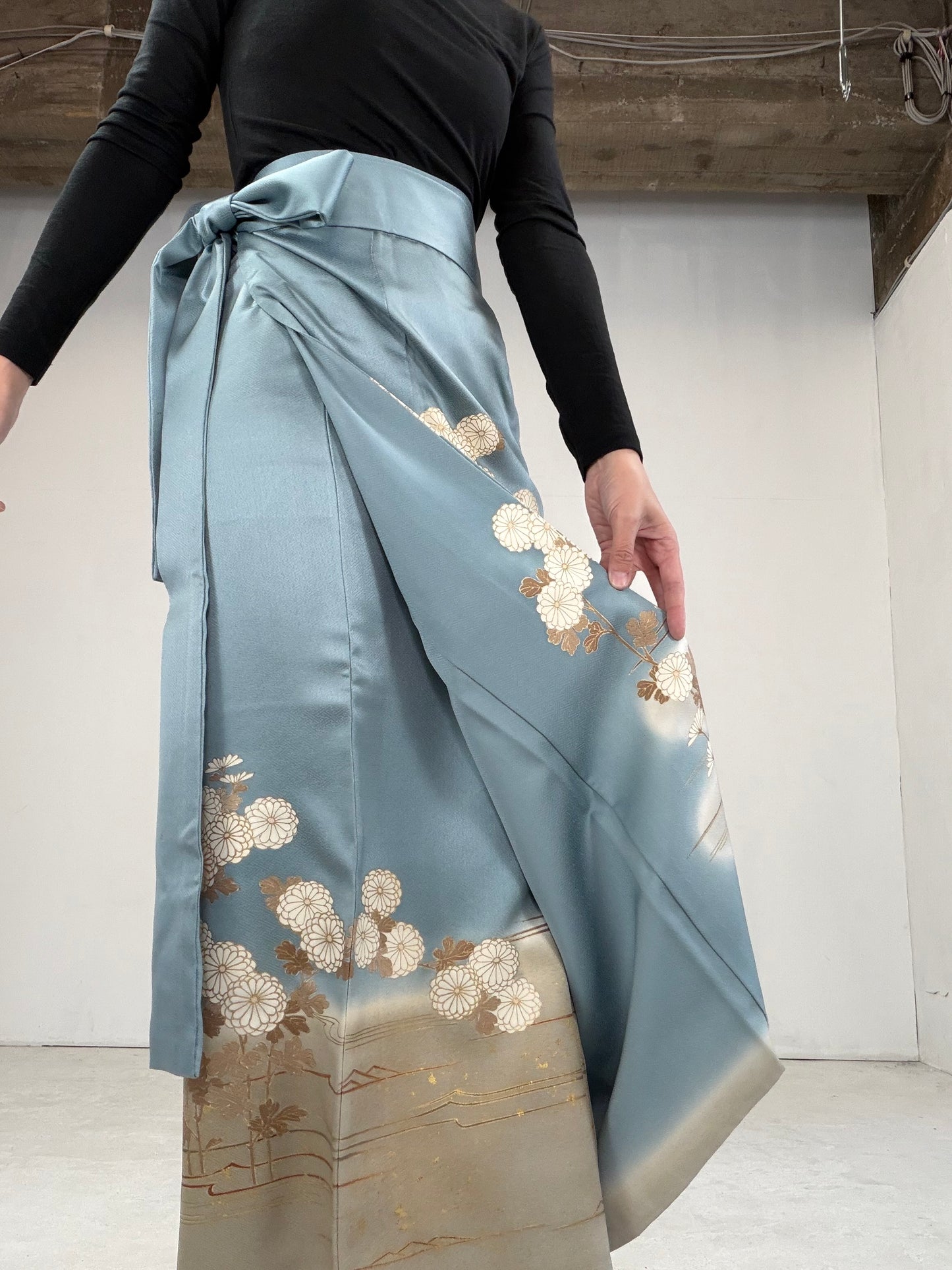 IROTOME SKIRT UPCYCLED FROM JAPANESE KIMONO "105"