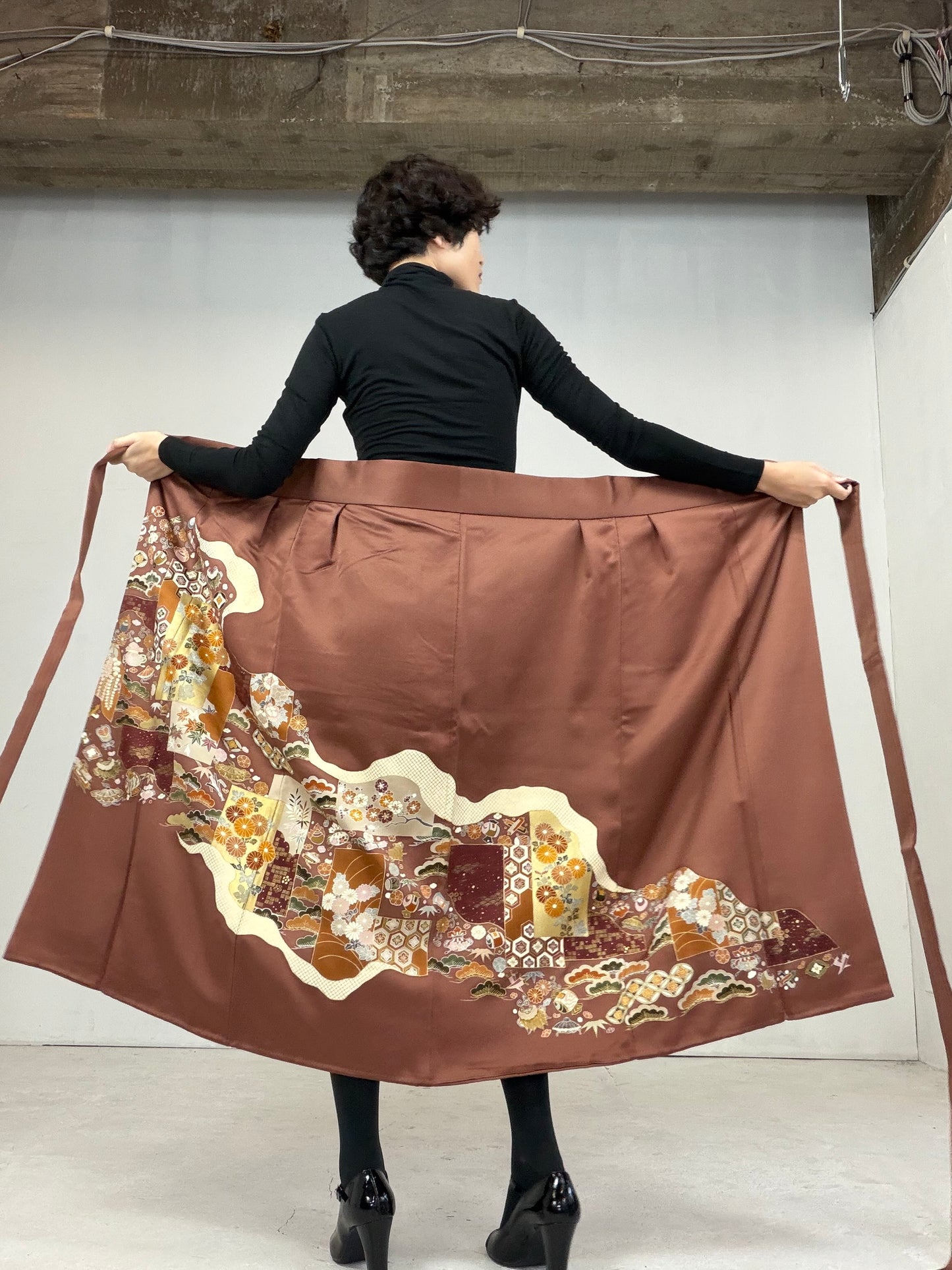 IROTOME SKIRT UPCYCLED FROM JAPANESE KIMONO "104"