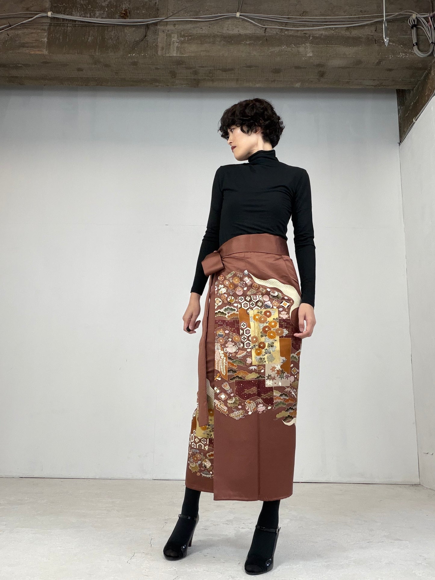 IROTOME SKIRT UPCYCLED FROM JAPANESE KIMONO "104"