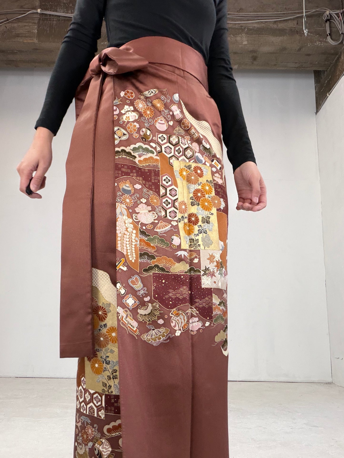 IROTOME SKIRT UPCYCLED FROM JAPANESE KIMONO "104"