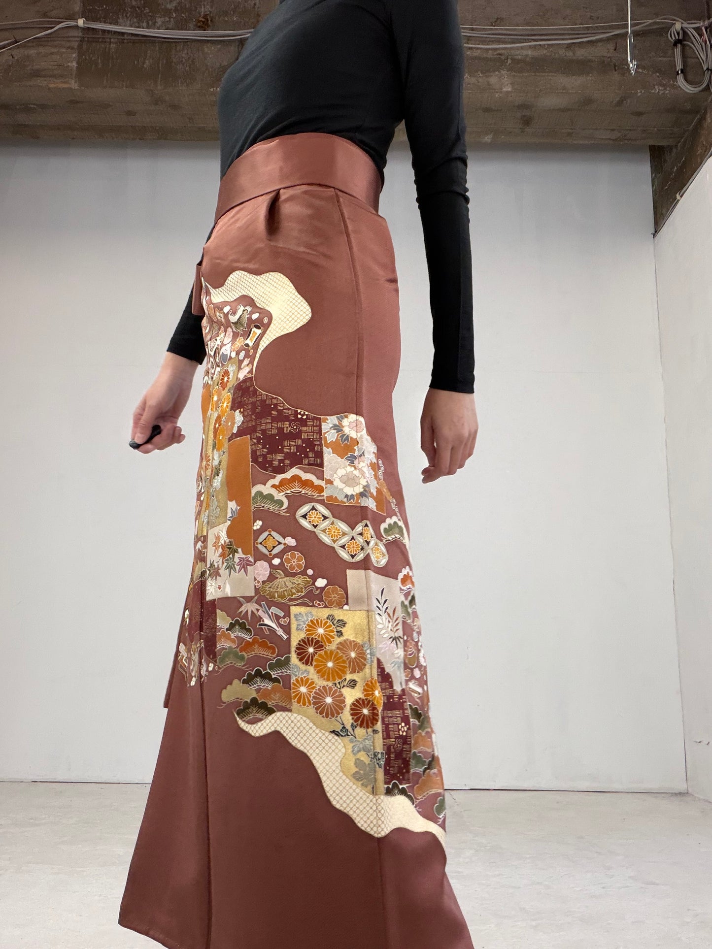 IROTOME SKIRT UPCYCLED FROM JAPANESE KIMONO "104"