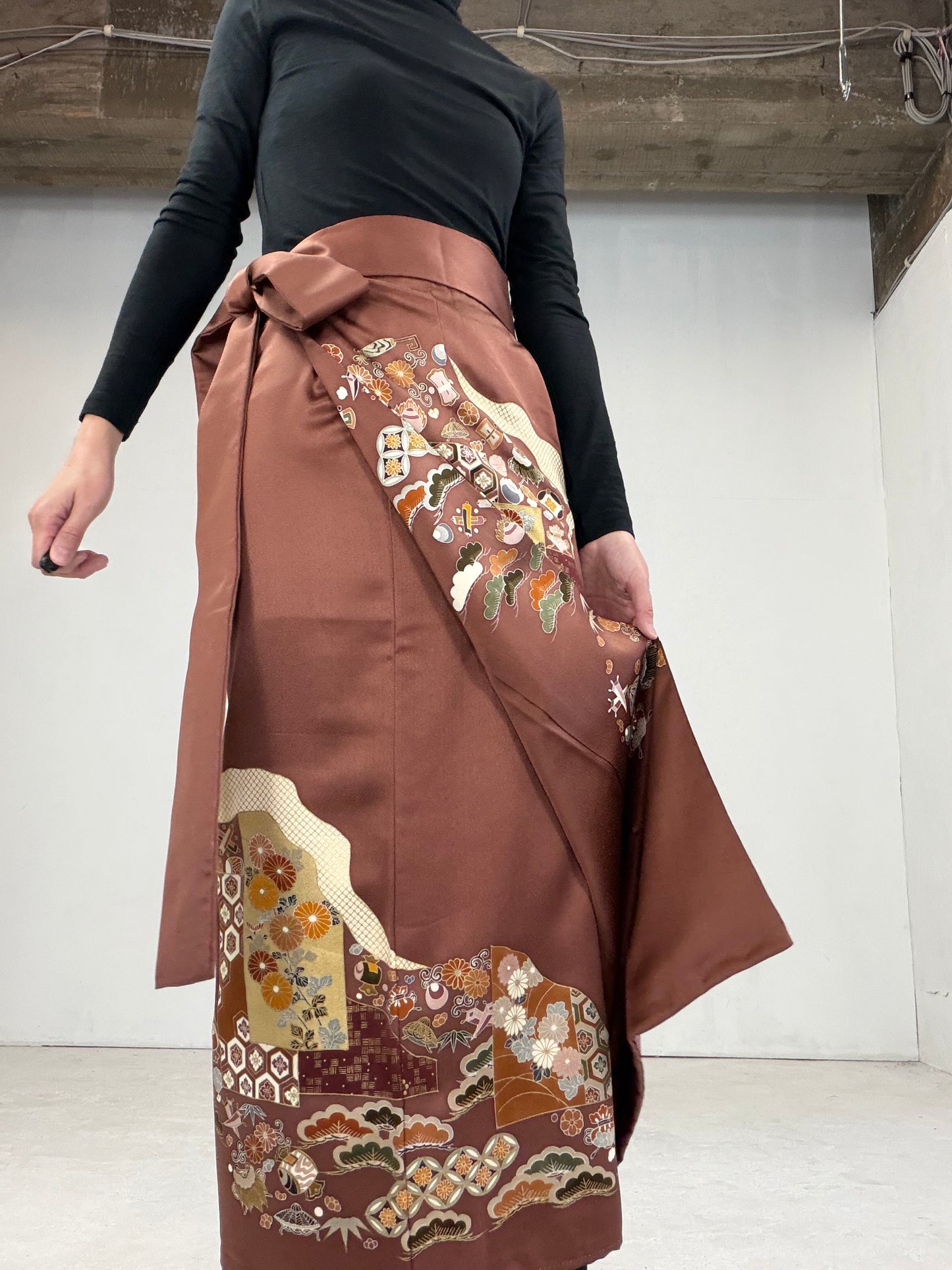 IROTOME SKIRT UPCYCLED FROM JAPANESE KIMONO "104"