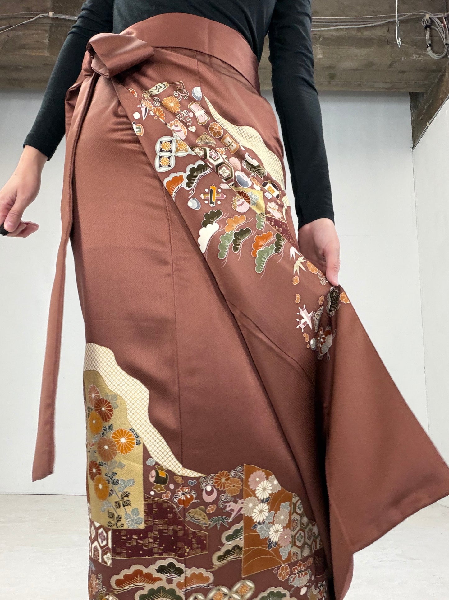 IROTOME SKIRT UPCYCLED FROM JAPANESE KIMONO "104"