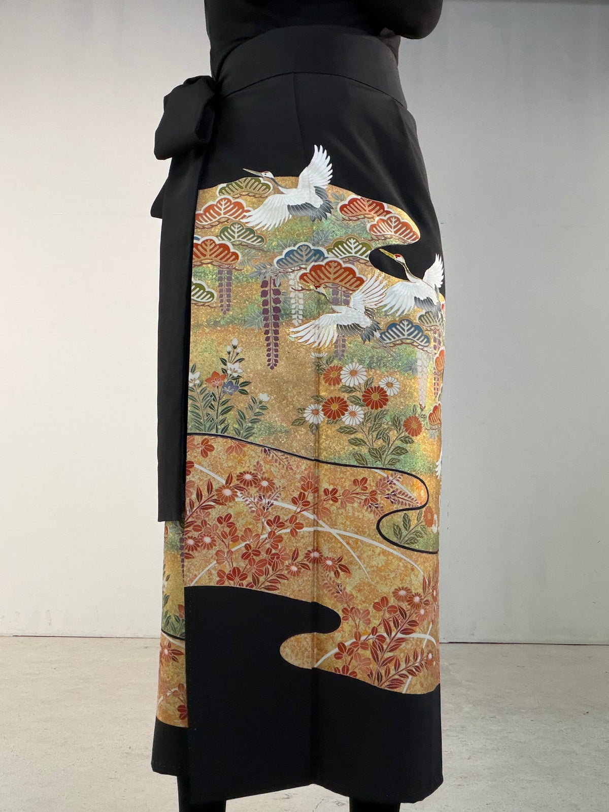 EDO-ZUMA SKIRT UPCYCLED FROM JAPANESE KIMONO "EDO066"