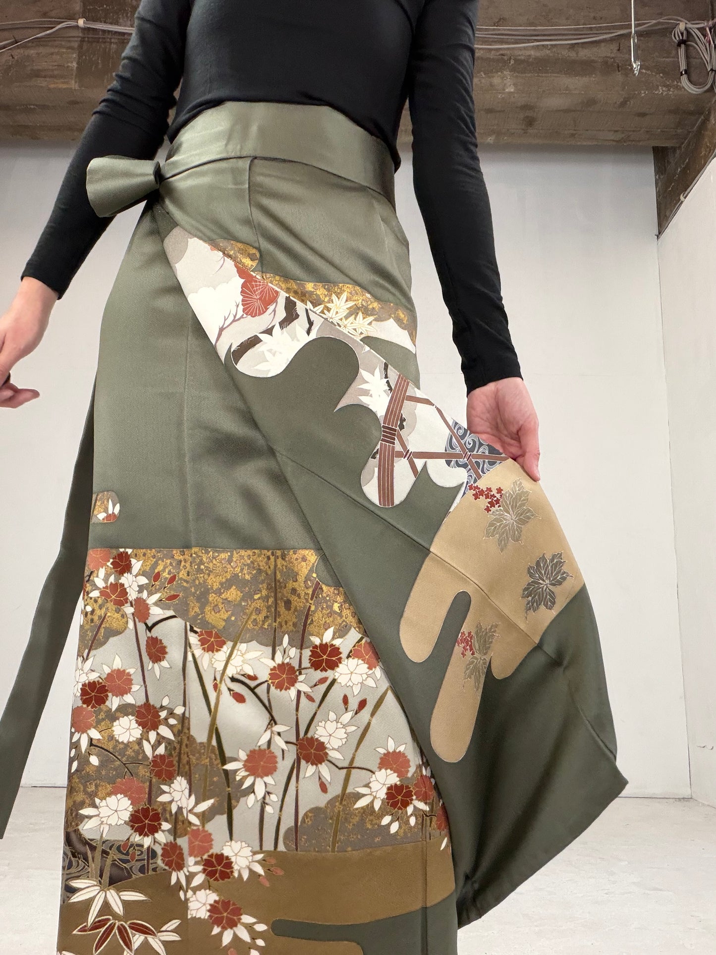 IROTOME SKIRT UPCYCLED FROM JAPANESE KIMONO "103"