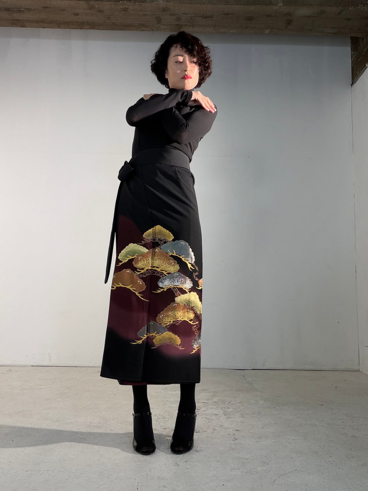 EDO-ZUMA SKIRT UPCYCLED FROM JAPANESE KIMONO "EDO065"