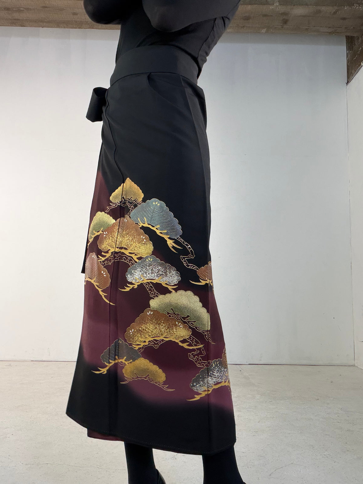 EDO-ZUMA SKIRT UPCYCLED FROM JAPANESE KIMONO "EDO065"