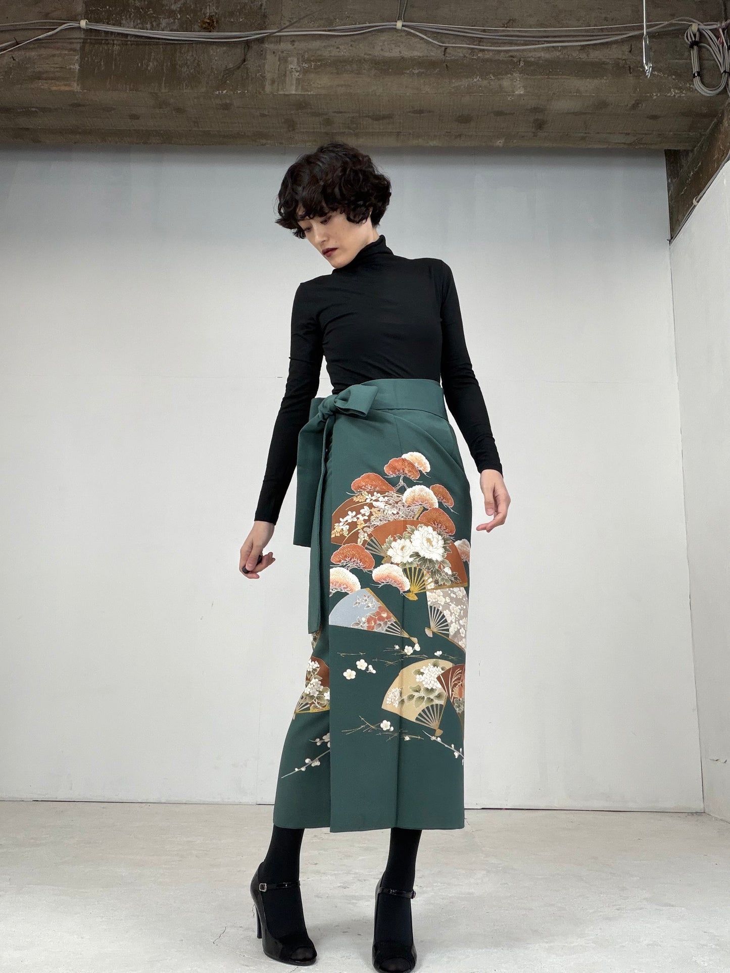 IROTOME SKIRT UPCYCLED FROM JAPANESE KIMONO "102"