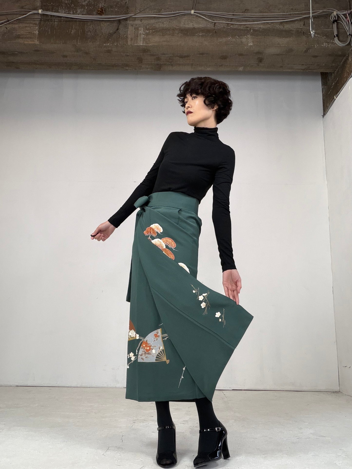 IROTOME SKIRT UPCYCLED FROM JAPANESE KIMONO "102"