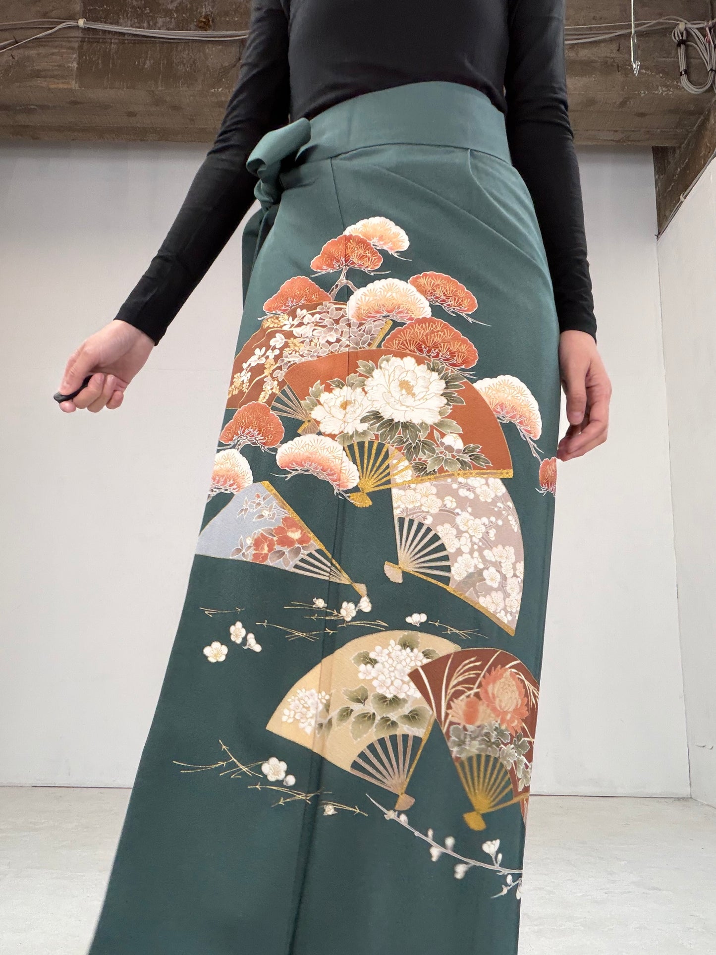 IROTOME SKIRT UPCYCLED FROM JAPANESE KIMONO "102"