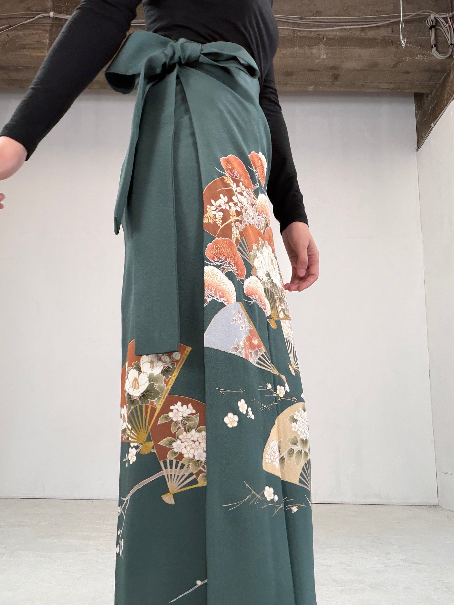 IROTOME SKIRT UPCYCLED FROM JAPANESE KIMONO "102"