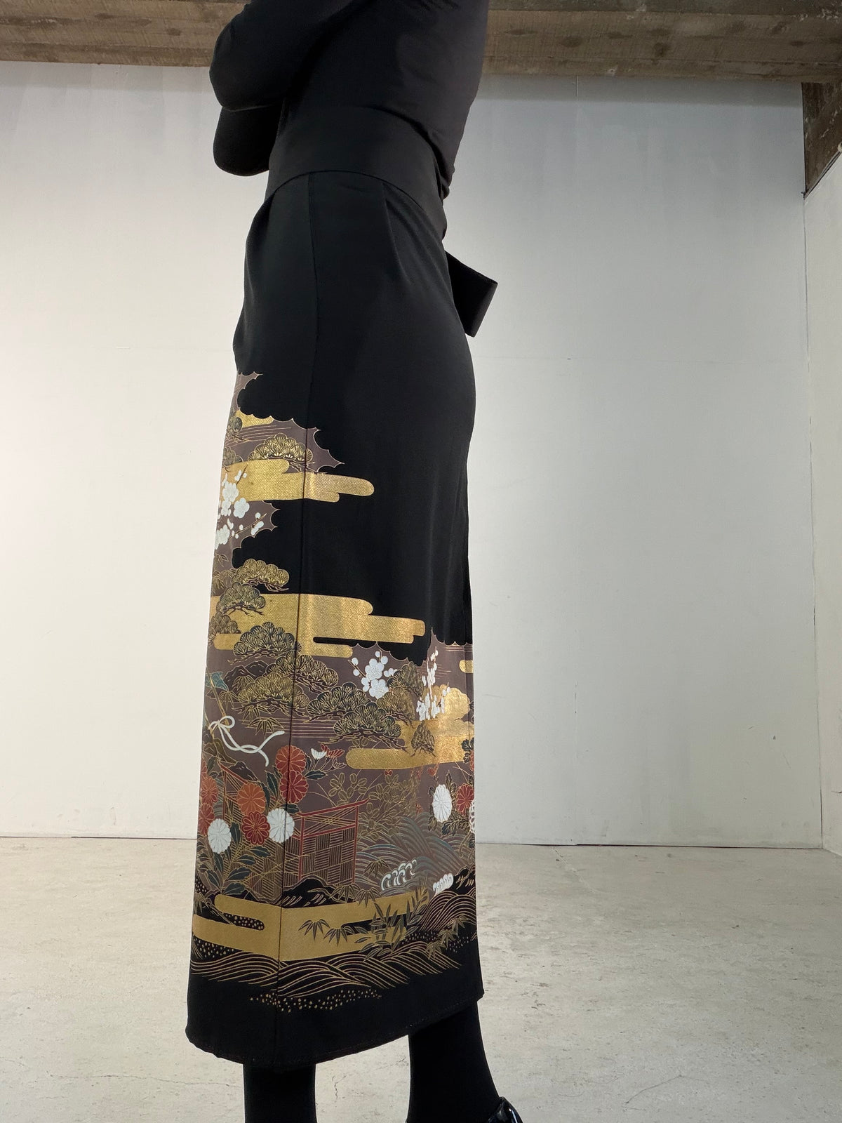 EDO-ZUMA SKIRT UPCYCLED FROM JAPANESE KIMONO "EDO064"