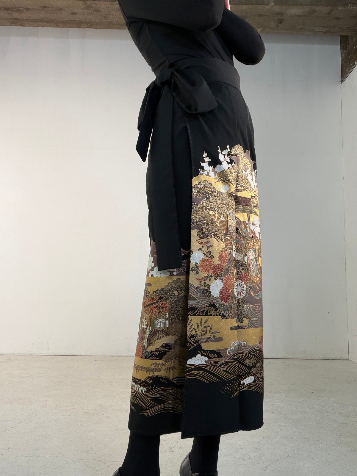 EDO-ZUMA SKIRT UPCYCLED FROM JAPANESE KIMONO "EDO064"