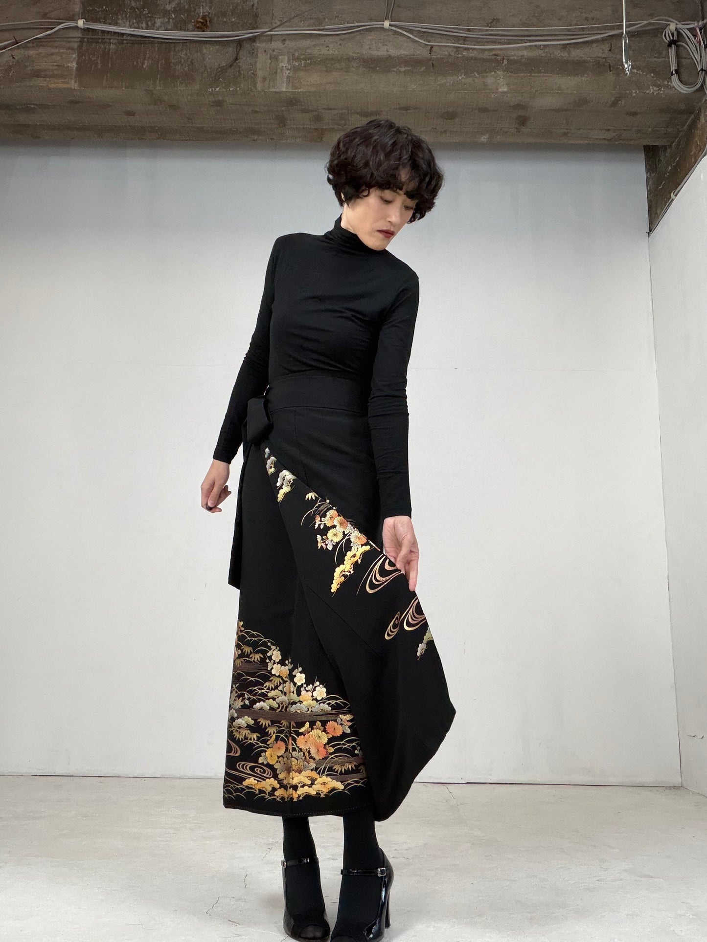 EDO-ZUMA SKIRT UPCYCLED FROM JAPANESE KIMONO "019"