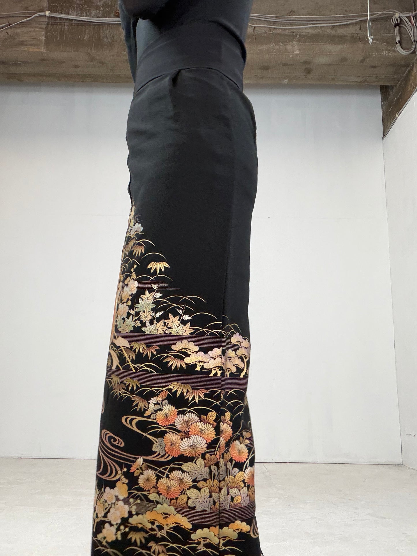 EDO-ZUMA SKIRT UPCYCLED FROM JAPANESE KIMONO "019"