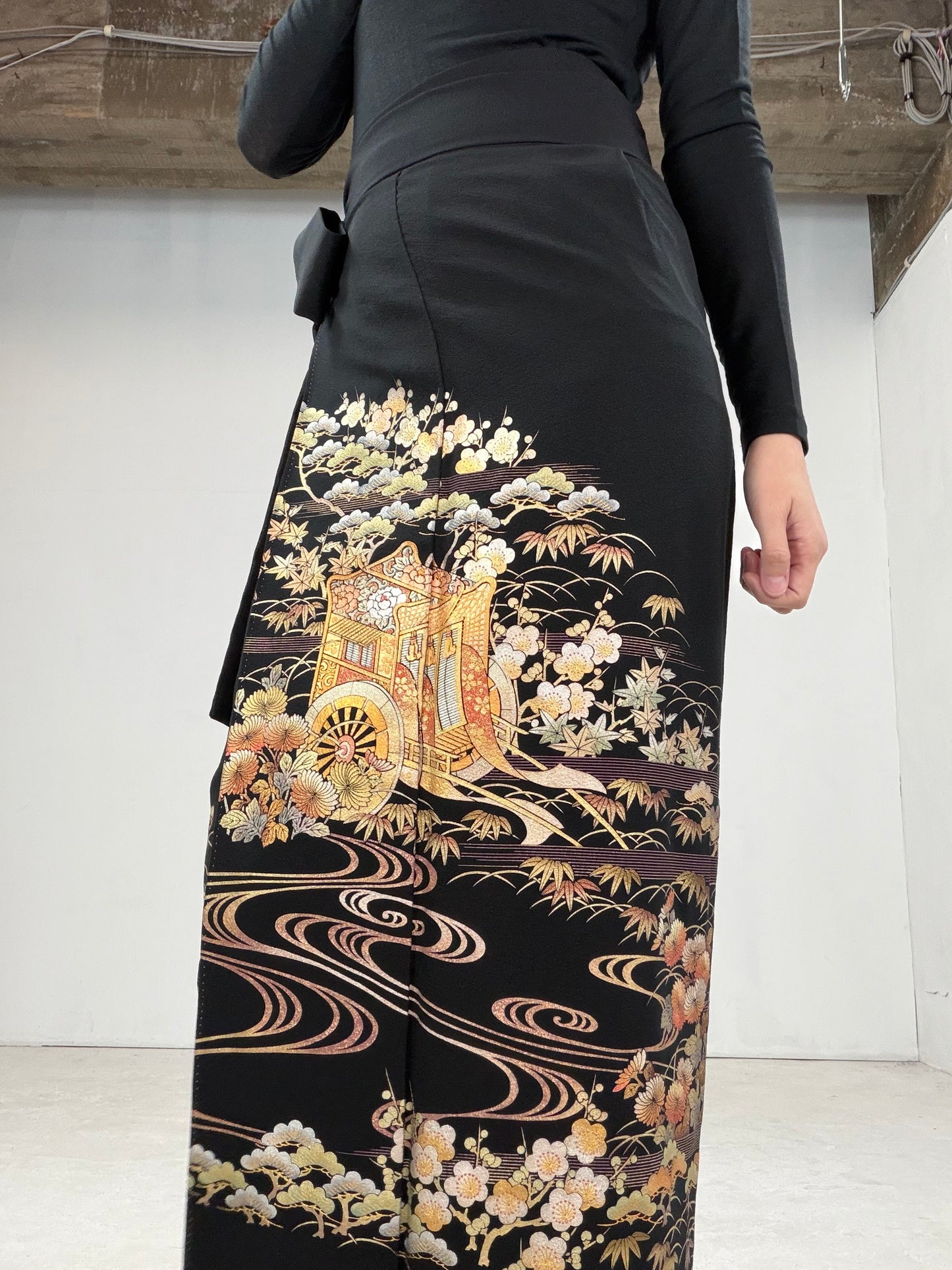 EDO-ZUMA SKIRT UPCYCLED FROM JAPANESE KIMONO "019"