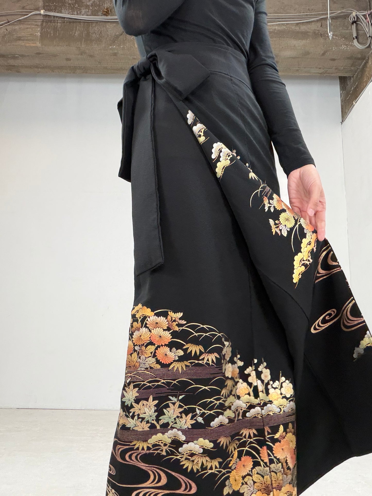 EDO-ZUMA SKIRT UPCYCLED FROM JAPANESE KIMONO "019"