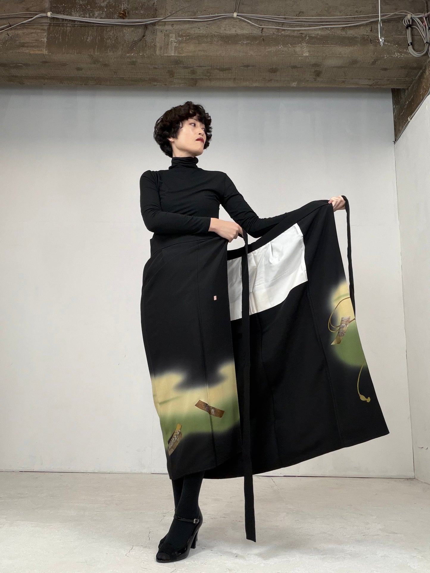 EDO-ZUMA SKIRT UPCYCLED FROM JAPANESE KIMONO "018"