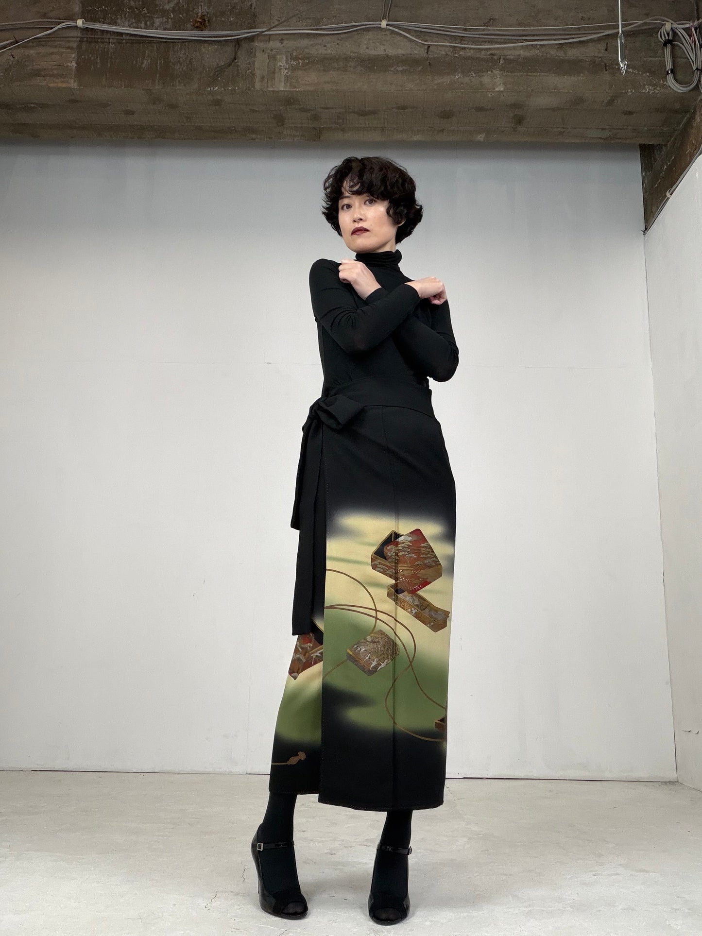 EDO-ZUMA SKIRT UPCYCLED FROM JAPANESE KIMONO "018"