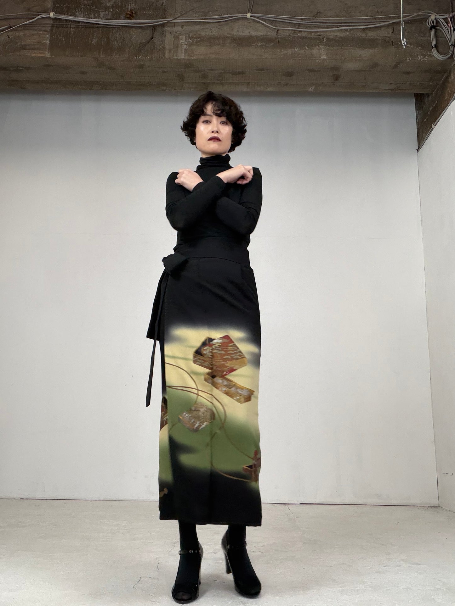 EDO-ZUMA SKIRT UPCYCLED FROM JAPANESE KIMONO "018"