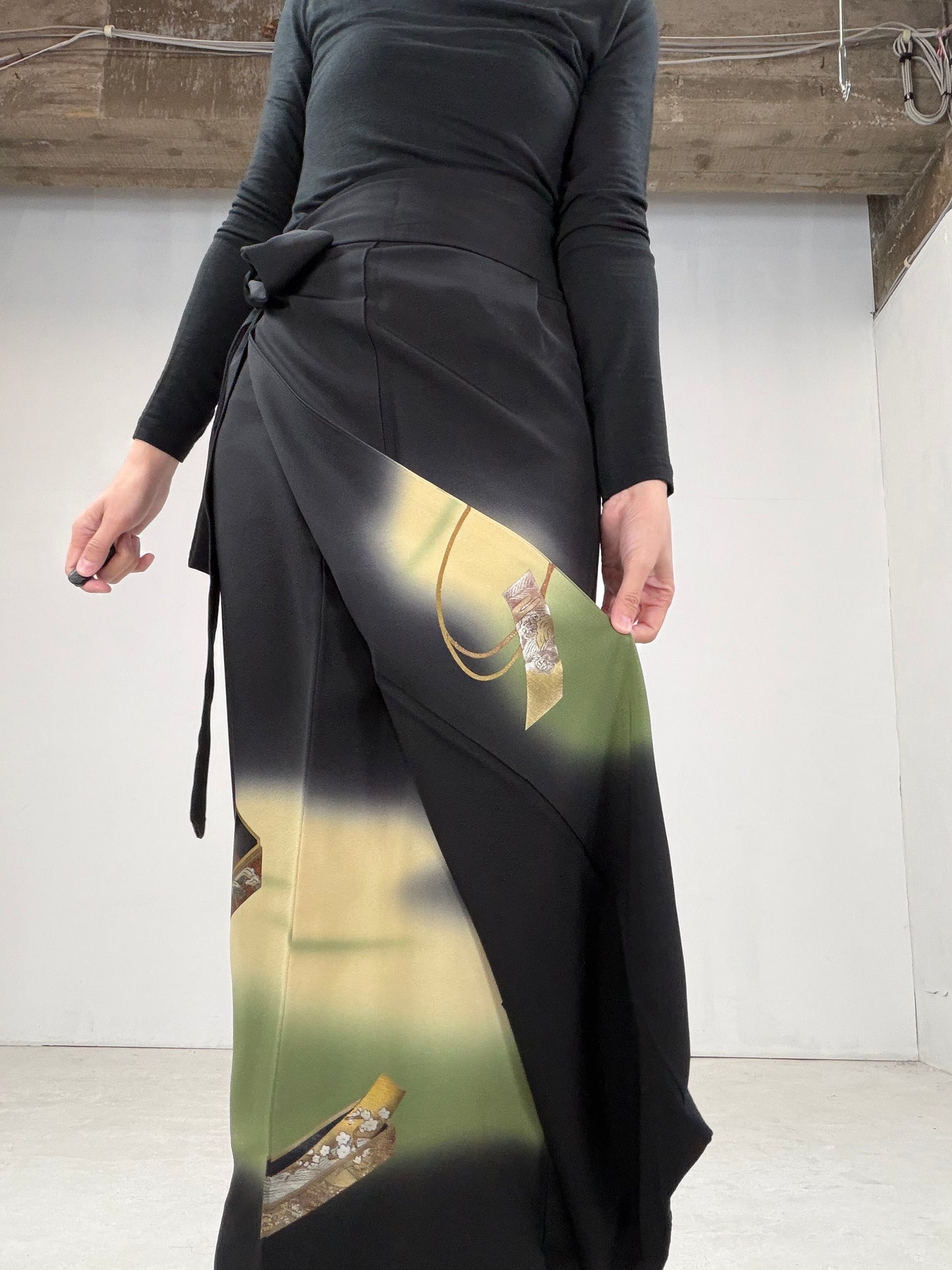 EDO-ZUMA SKIRT UPCYCLED FROM JAPANESE KIMONO "018"