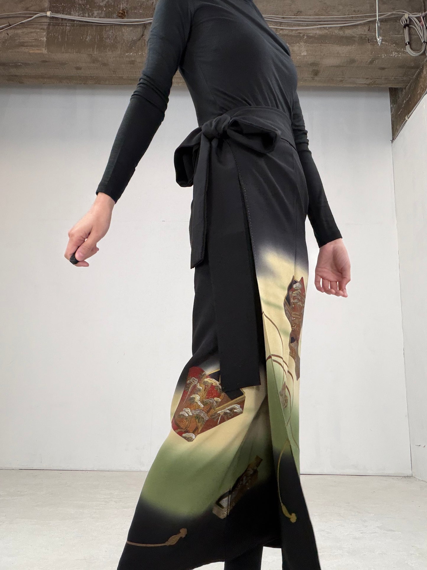 EDO-ZUMA SKIRT UPCYCLED FROM JAPANESE KIMONO "018"