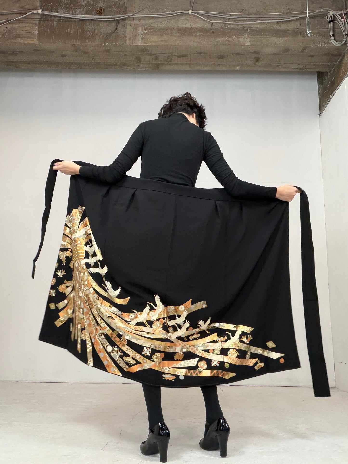 EDO-ZUMA SKIRT UPCYCLED FROM JAPANESE KIMONO "017"