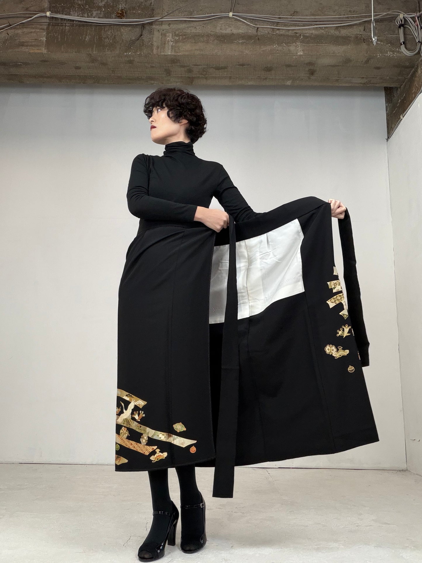 EDO-ZUMA SKIRT UPCYCLED FROM JAPANESE KIMONO "017"