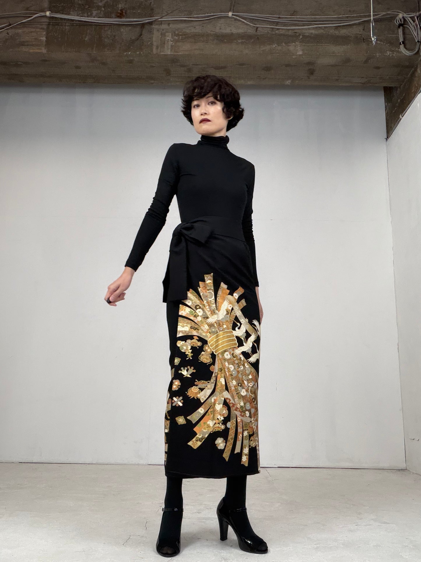 EDO-ZUMA SKIRT UPCYCLED FROM JAPANESE KIMONO "017"