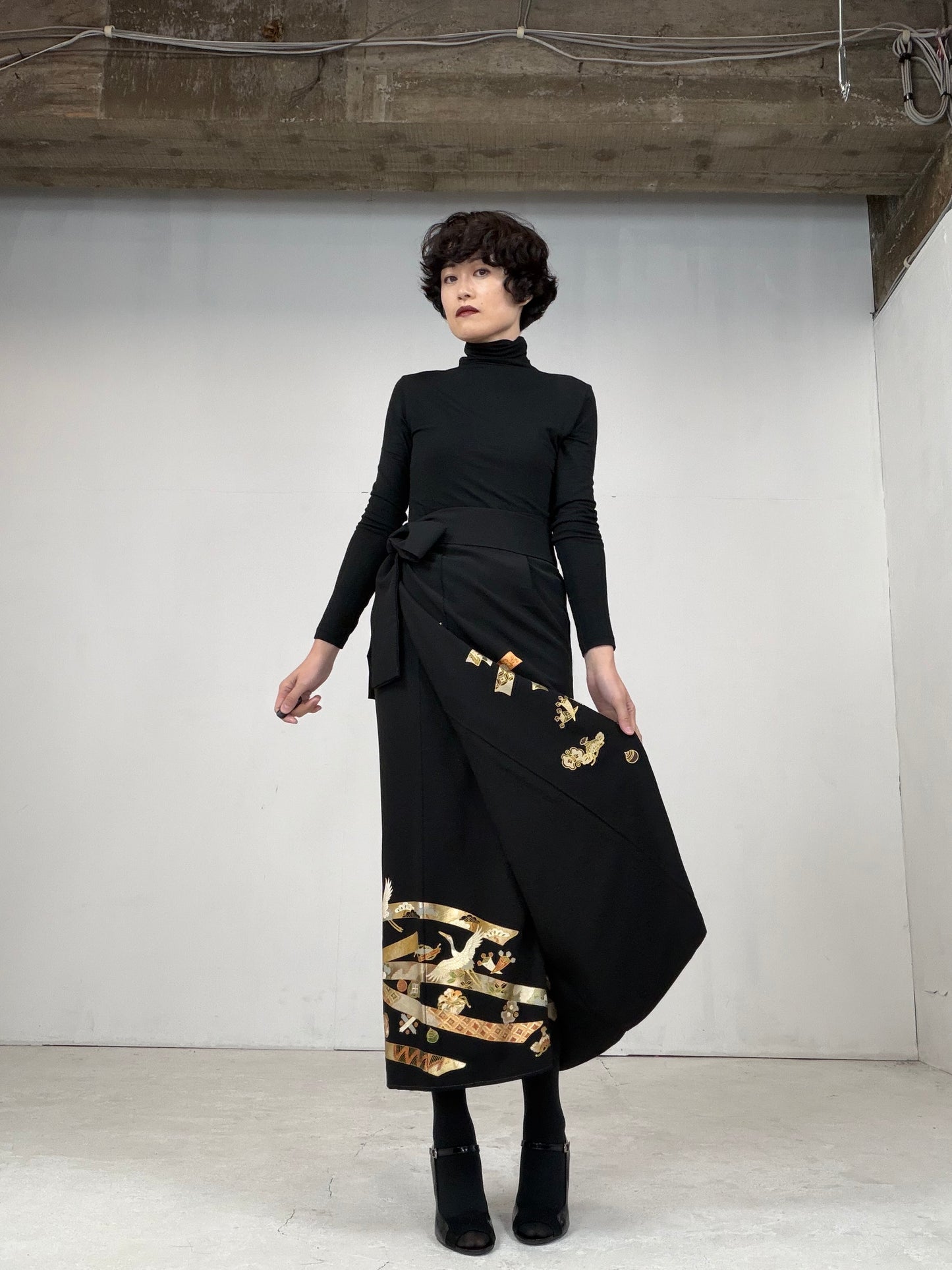 EDO-ZUMA SKIRT UPCYCLED FROM JAPANESE KIMONO "017"