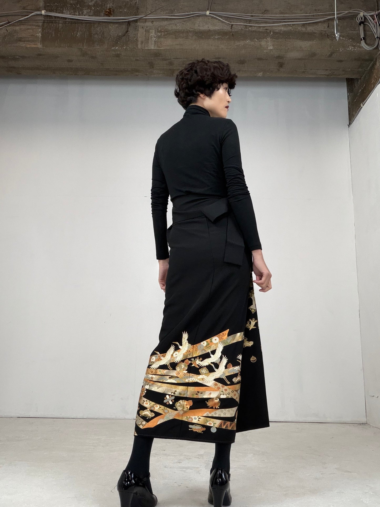 EDO-ZUMA SKIRT UPCYCLED FROM JAPANESE KIMONO "017"