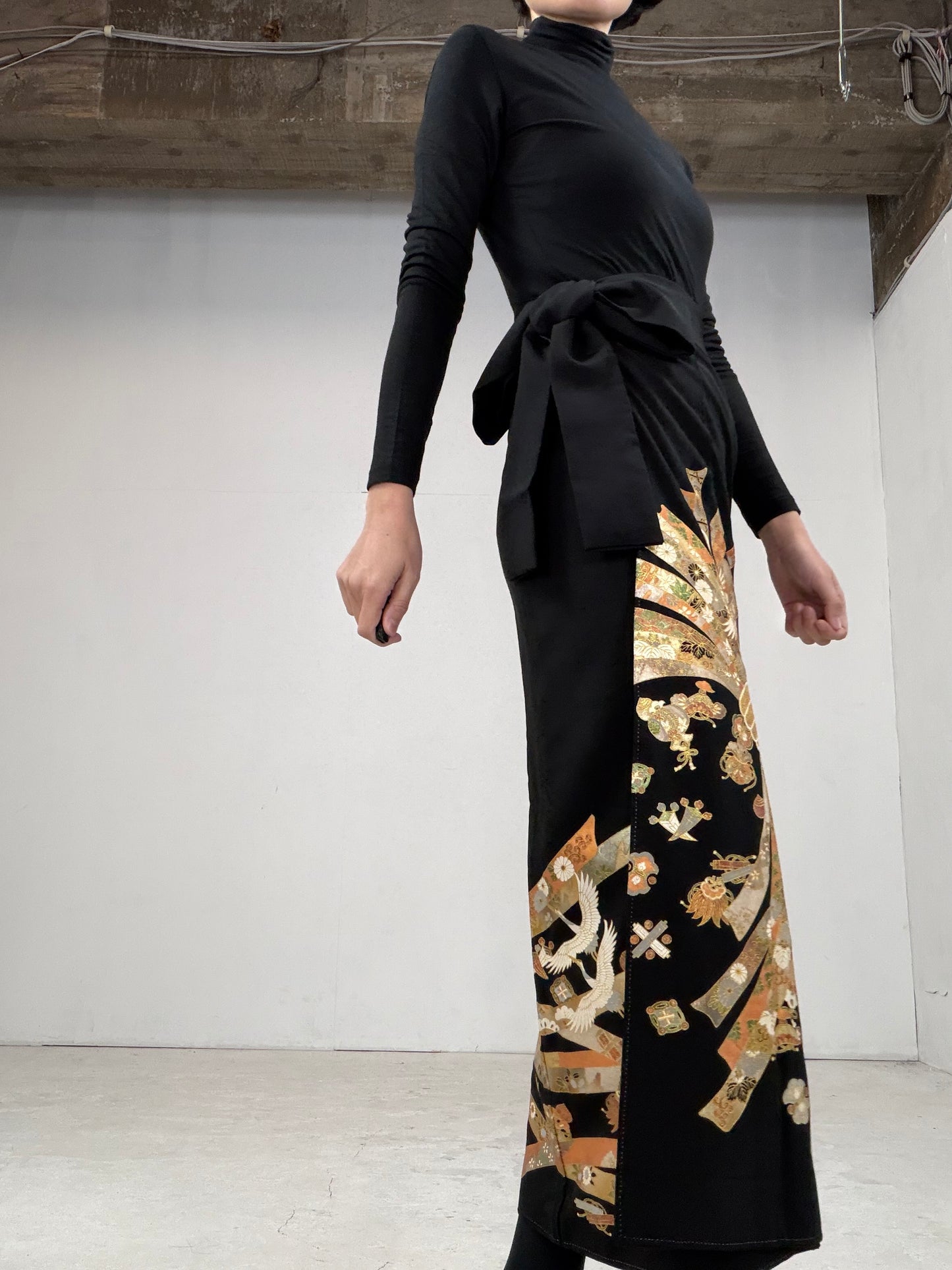 EDO-ZUMA SKIRT UPCYCLED FROM JAPANESE KIMONO "017"