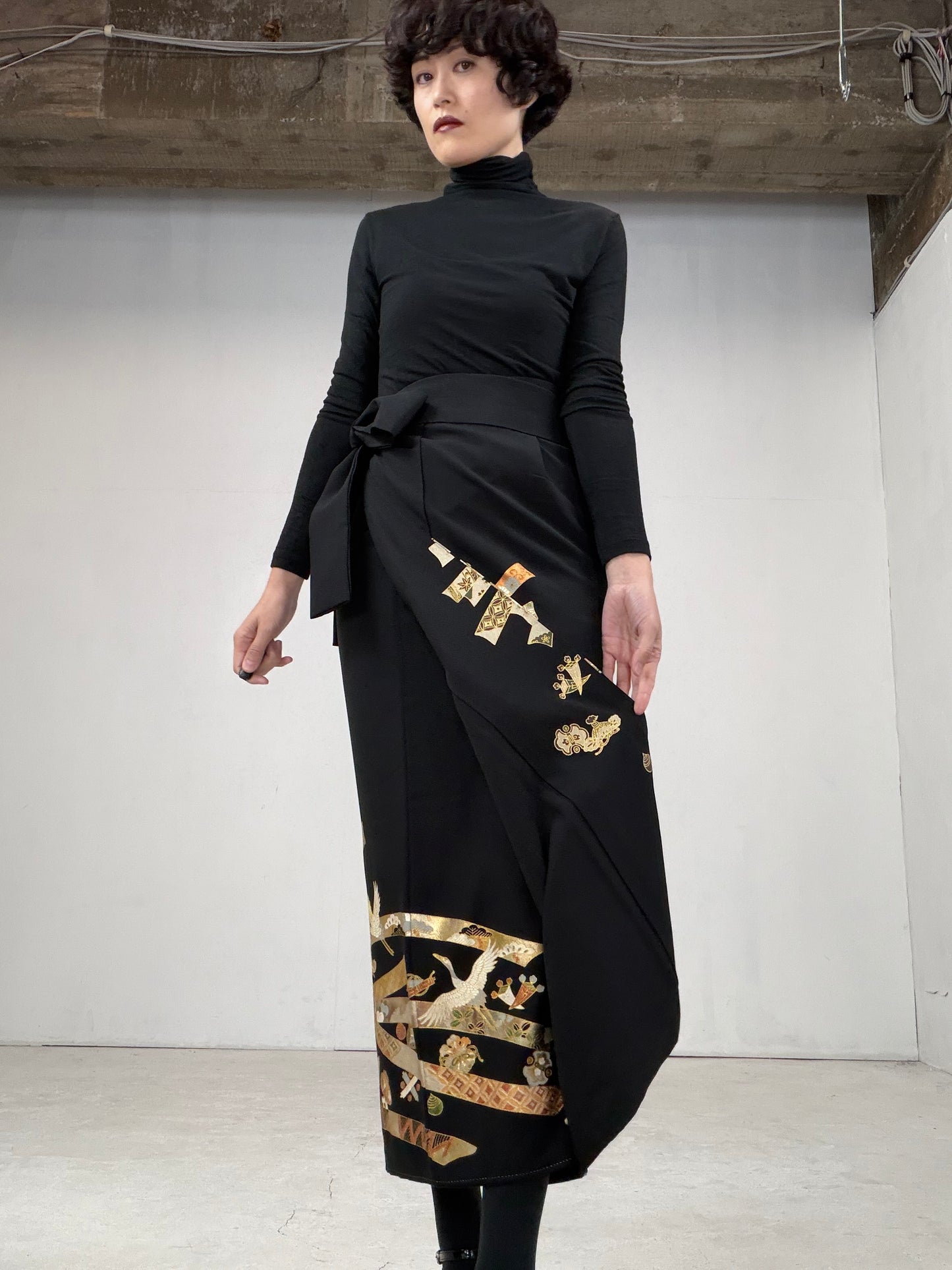 EDO-ZUMA SKIRT UPCYCLED FROM JAPANESE KIMONO "017"