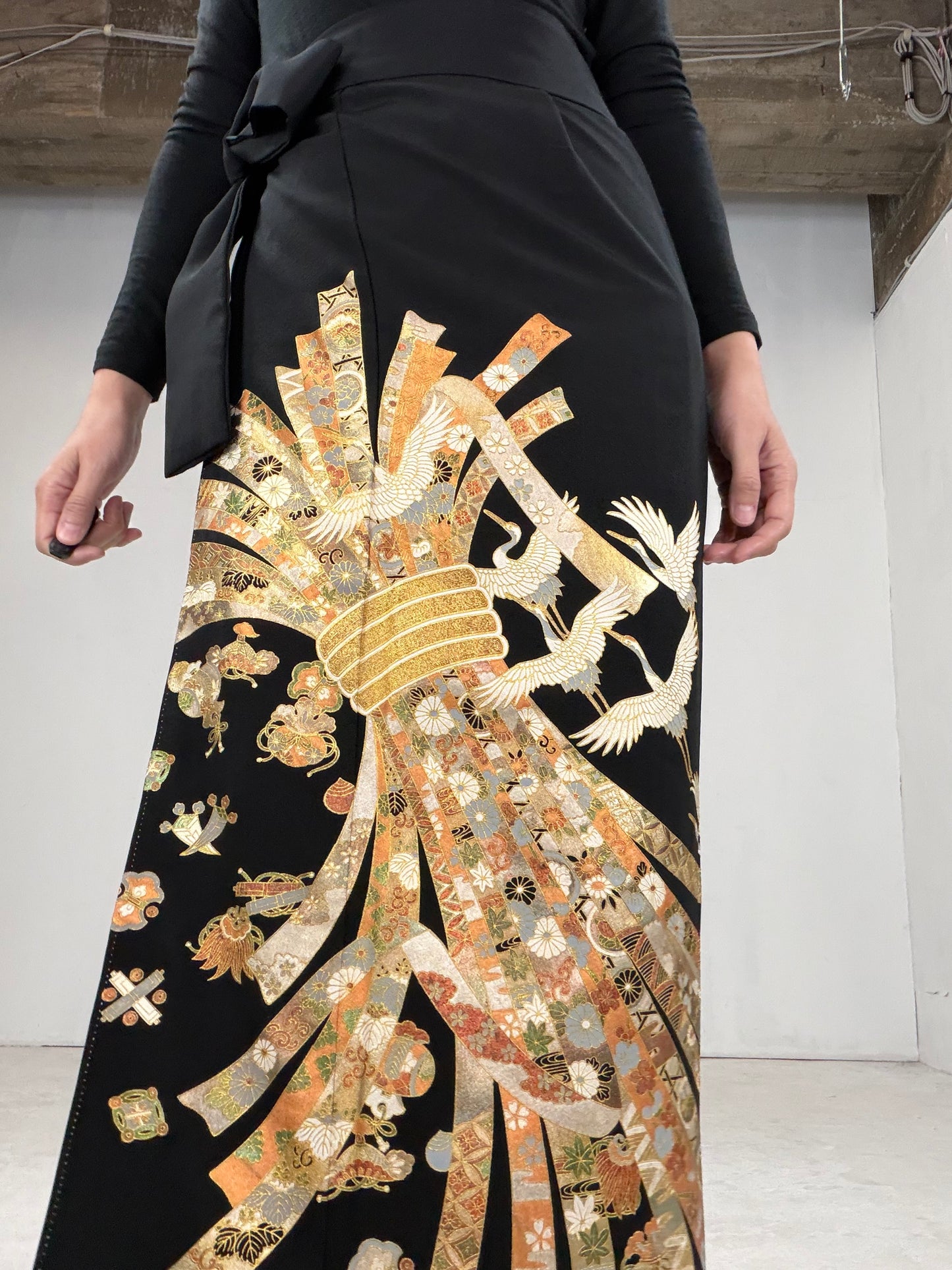 EDO-ZUMA SKIRT UPCYCLED FROM JAPANESE KIMONO "017"