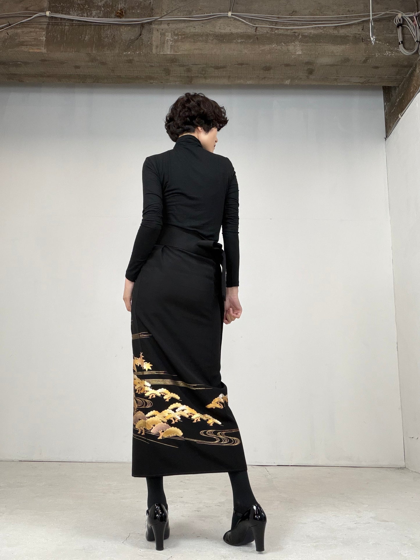 EDO-ZUMA SKIRT UPCYCLED FROM JAPANESE KIMONO "016"