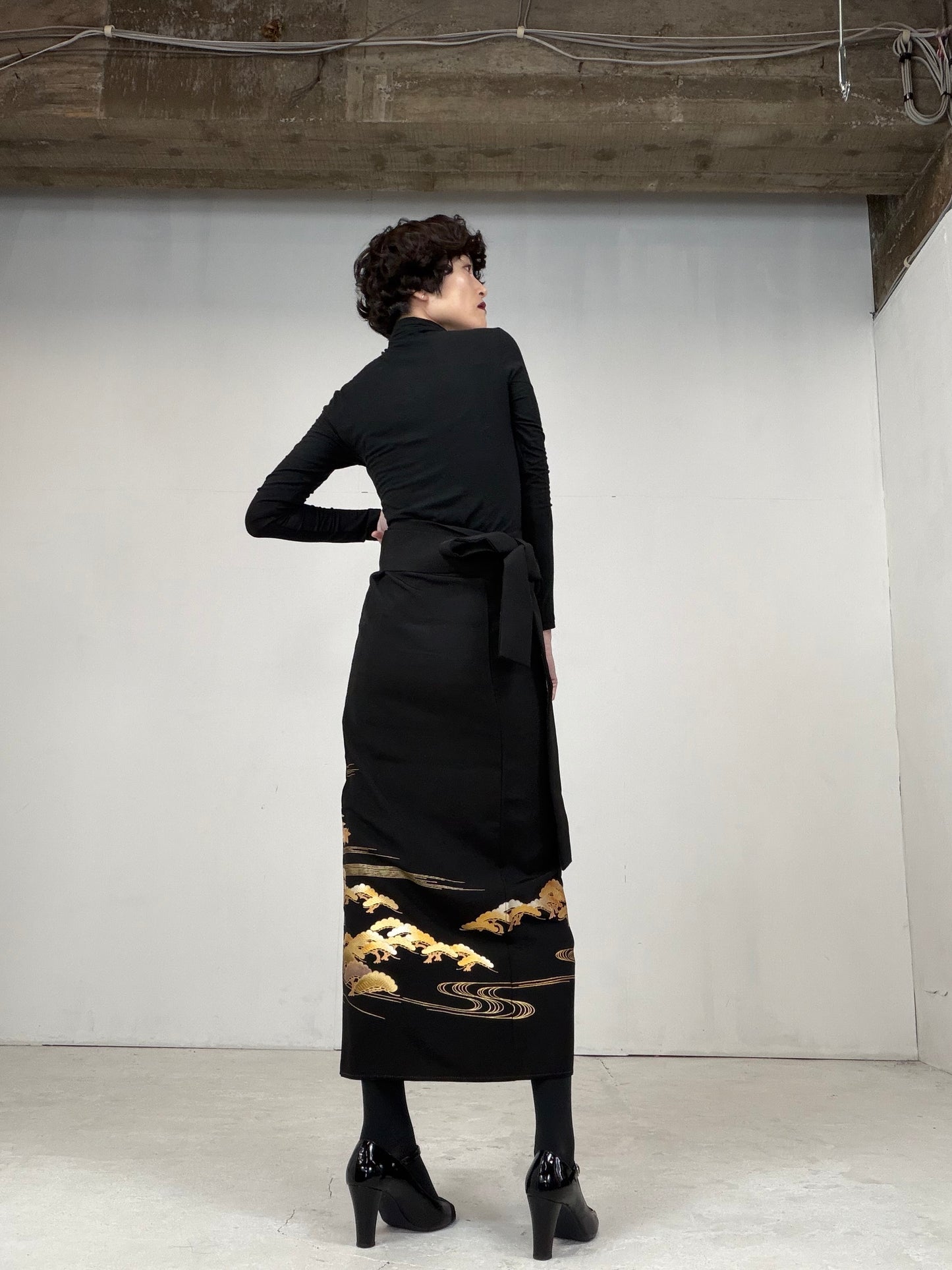 EDO-ZUMA SKIRT UPCYCLED FROM JAPANESE KIMONO "016"