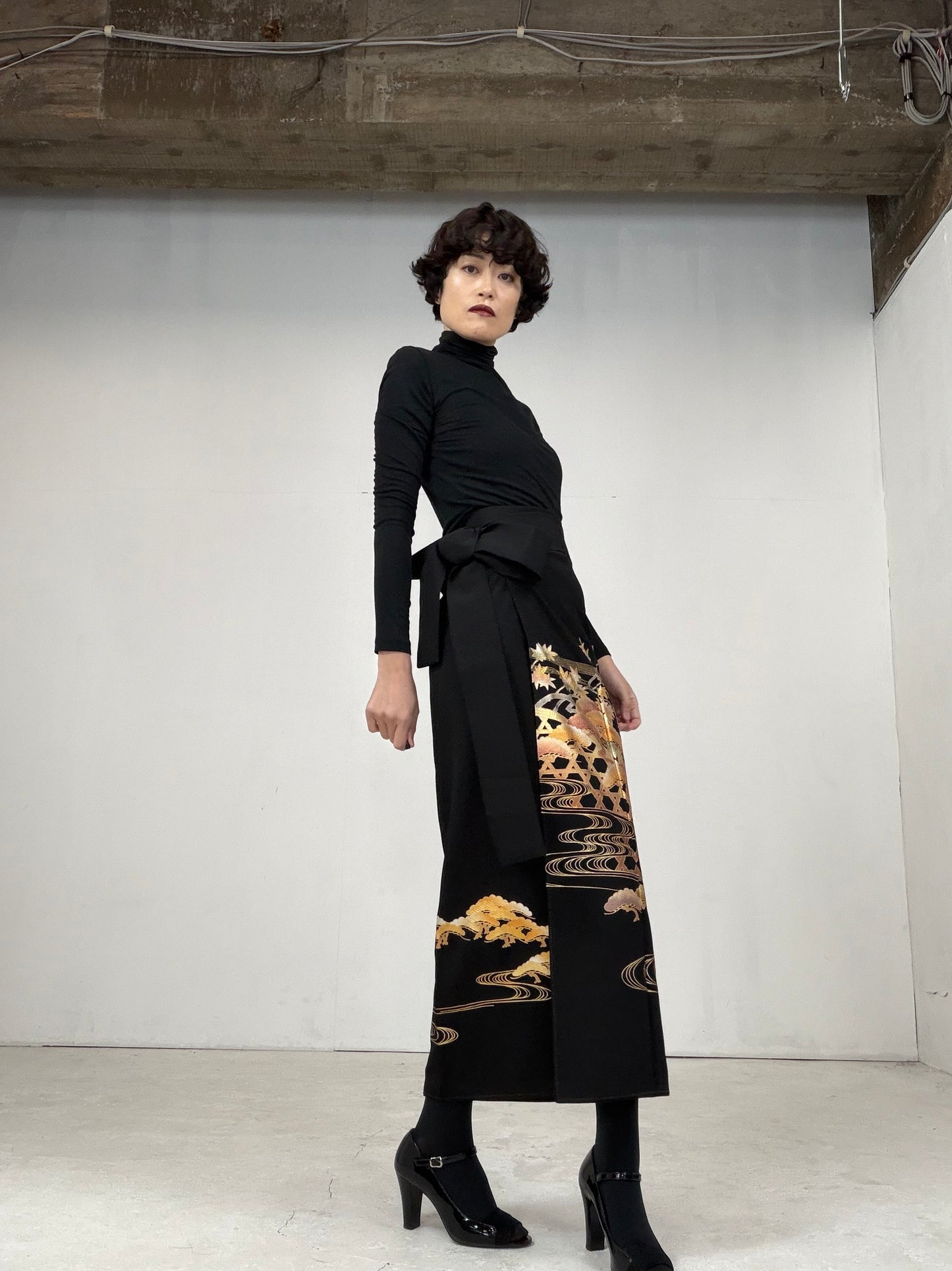 EDO-ZUMA SKIRT UPCYCLED FROM JAPANESE KIMONO "016"