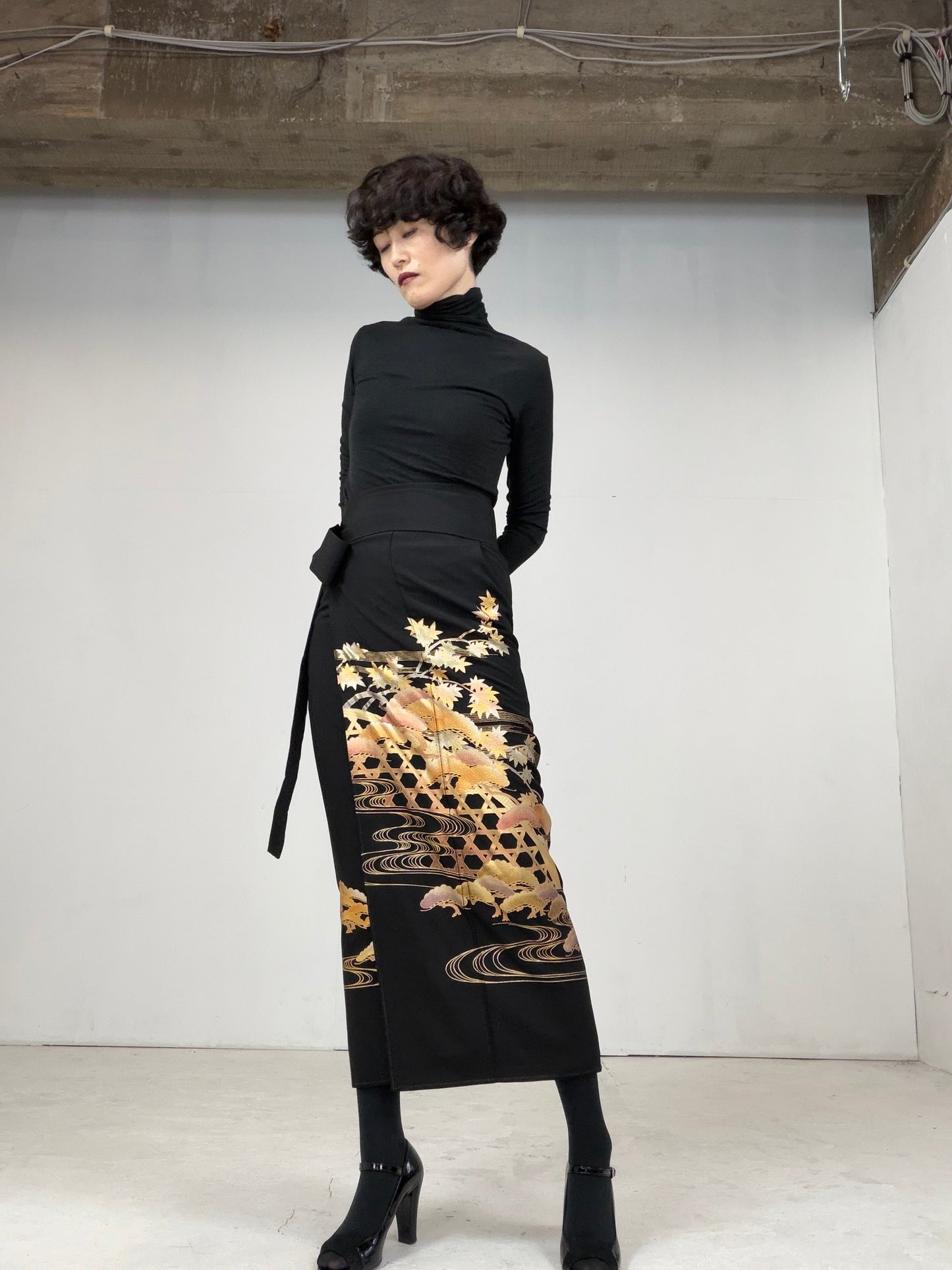 EDO-ZUMA SKIRT UPCYCLED FROM JAPANESE KIMONO "016"