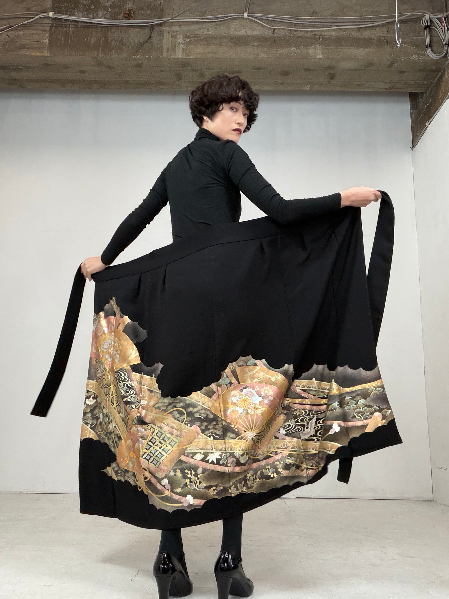 EDO-ZUMA SKIRT UPCYCLED FROM JAPANESE KIMONO "014"