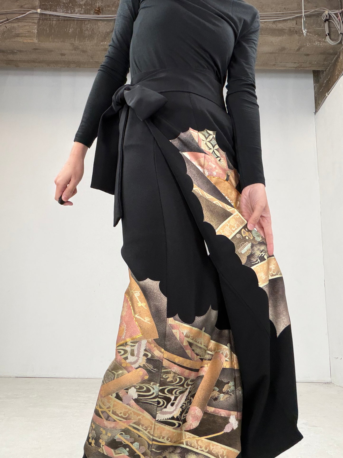 EDO-ZUMA SKIRT UPCYCLED FROM JAPANESE KIMONO "014"