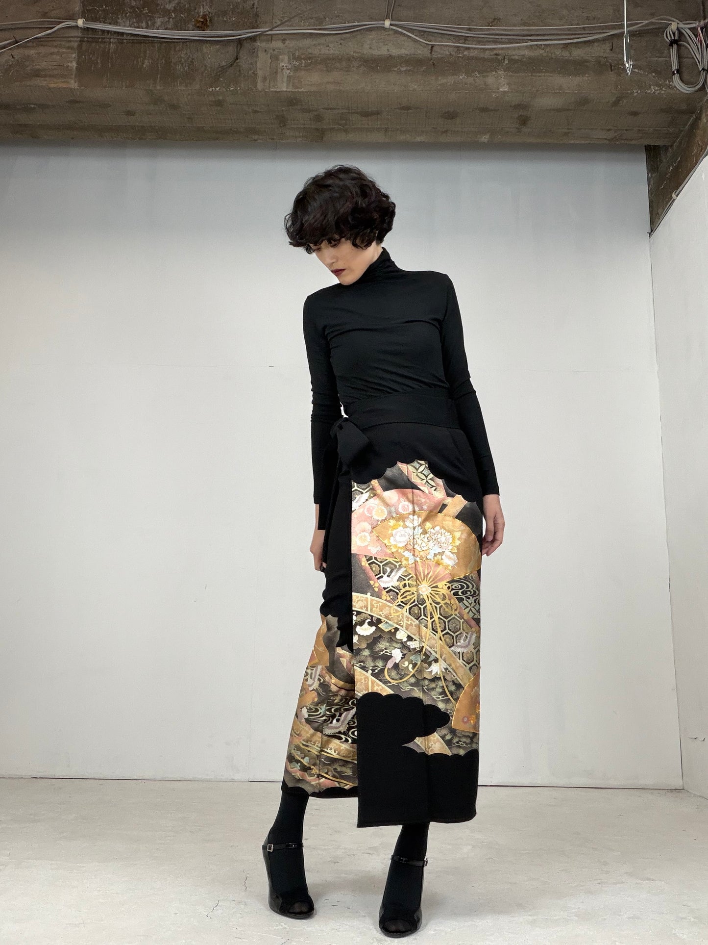 EDO-ZUMA SKIRT UPCYCLED FROM JAPANESE KIMONO "014"