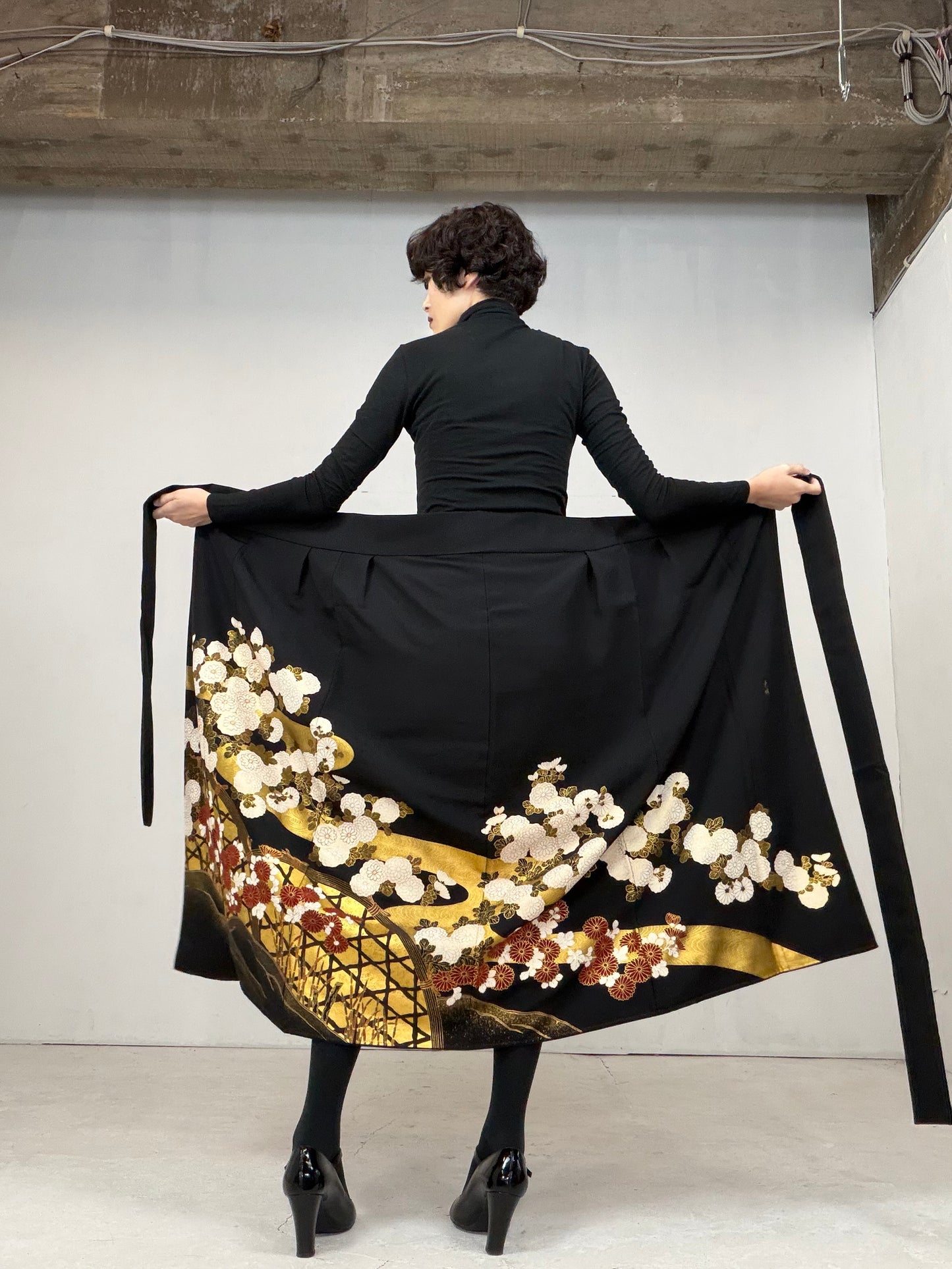 EDO-ZUMA SKIRT UPCYCLED FROM JAPANESE KIMONO "013"