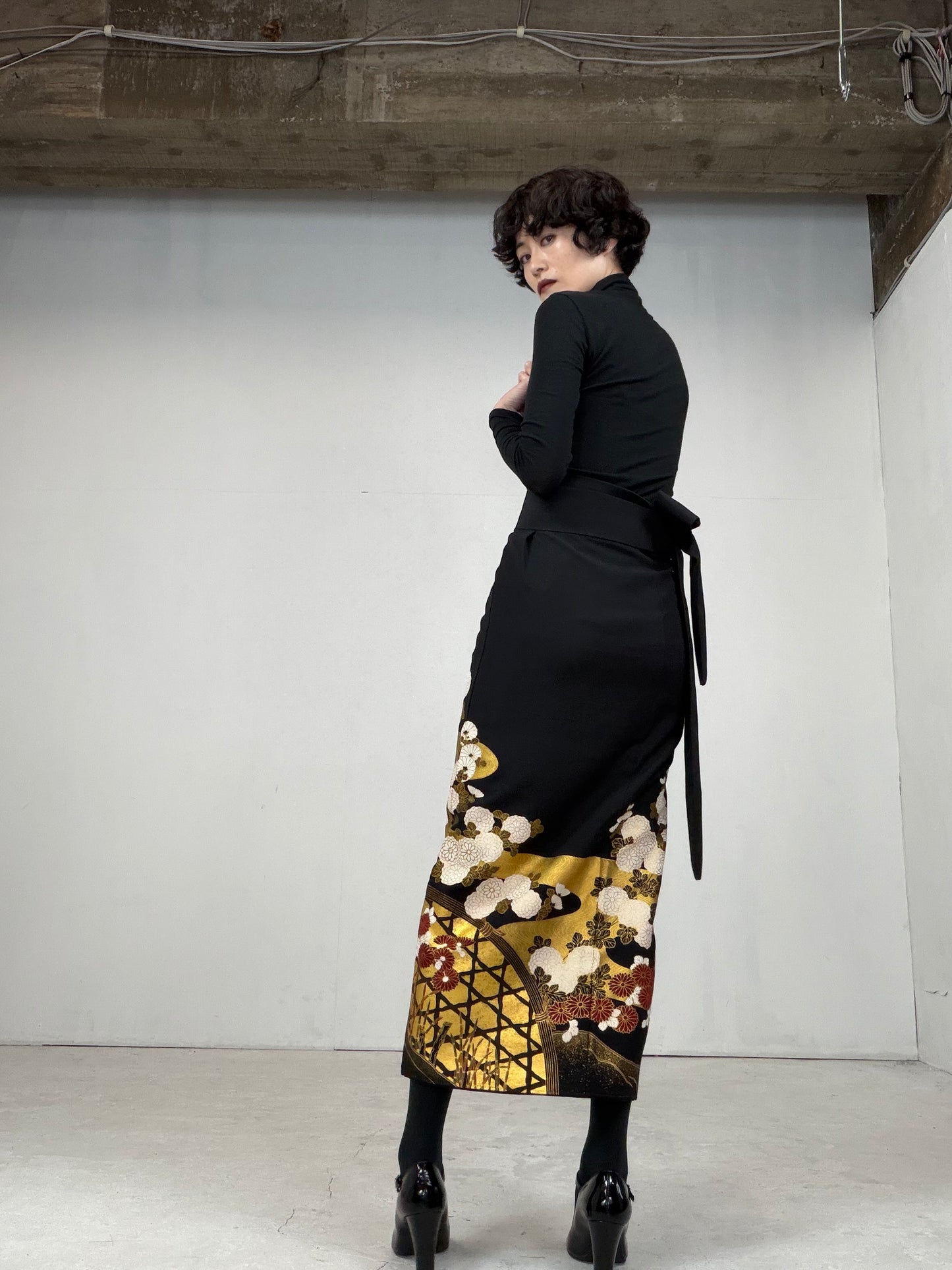 EDO-ZUMA SKIRT UPCYCLED FROM JAPANESE KIMONO "013"