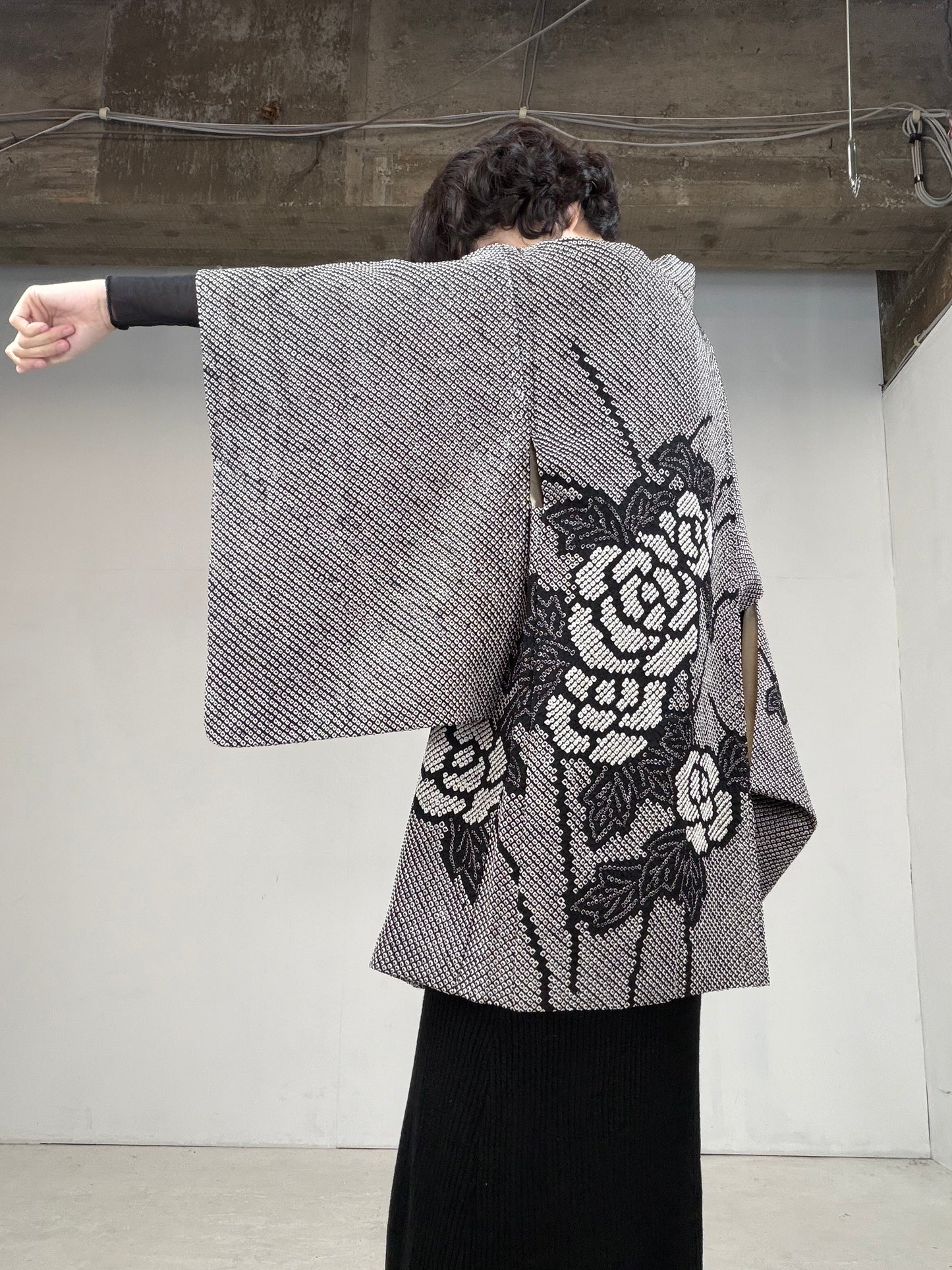 VINTAGE SHIBORI HAORI "black flower"